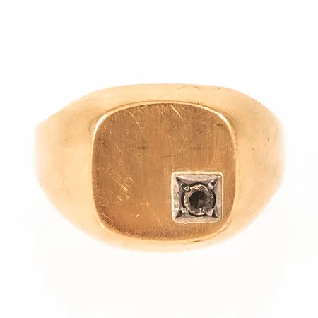 Klackring med vit sten stl:20 bredd 3,3-13,8mm, något naggade fasetter, 18K 5,2g.