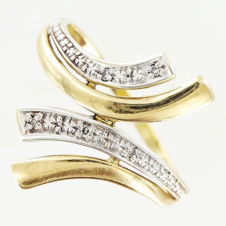 Ring diamant ca 0,03ct stl:17 bredd 2-6mm vit/gulguld 18K.  Vikt: 3 g