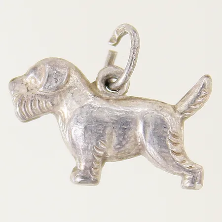Hänge motiv av hund 10x18mm öppen ögla silver 835/1000 Vikt: 0,6 g