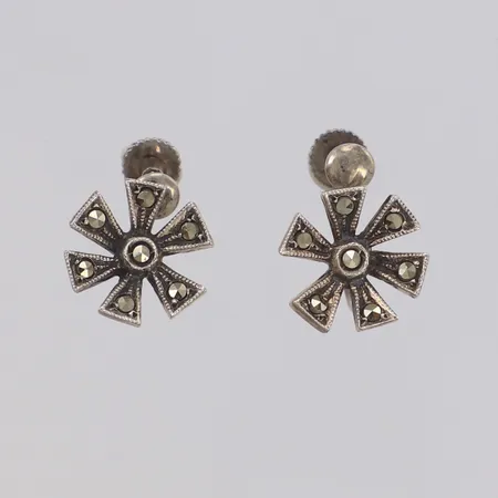 Ett par örhängen med markasiter, Ø 12mm, 830/1000 Silver Vikt: 3,4 g
