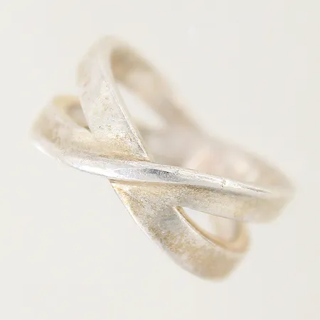 Klackring stl:21¾ bredd 4,2 - 15,2mm något skev silver 925/1000 Vikt: 9,8 g