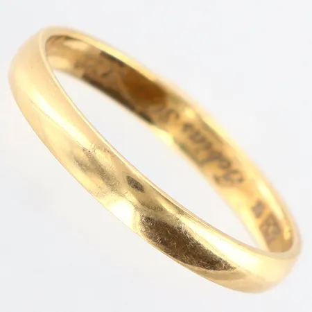 Ring slät stl: 19¼, bredd: 3mm, gravyr, 9K Vikt: 2 g