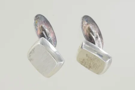 Ett par manschettknappar bredd 17 mm, silver 925/1000  Vikt: 10,2 g