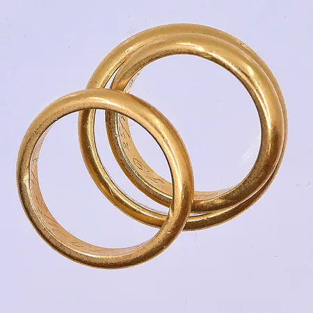 Kedja Venezia med hänge troligen Ametist Finland längd 41,5 cm och bredd 1 mm, stl hänge:22x12 mm silver 925/1000. Vikt: 3,8 g
