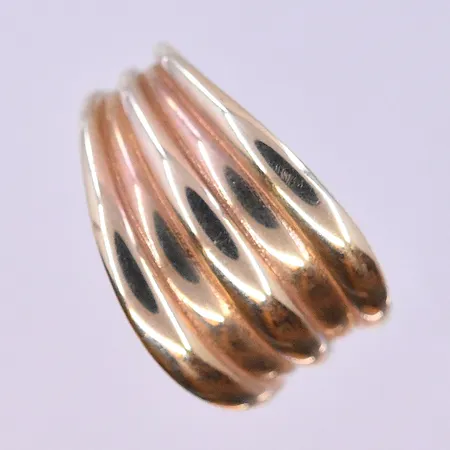 Ring stl:16½ bredd 1-3 mm 14K. Vikt: 0,5 g