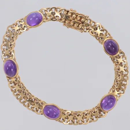 Armband med cabochonslipade ametister, 19cm, bredd 8mm, Hellström & Åhrling Ab Stockholm 1962, 18K Vikt: 14,5 g