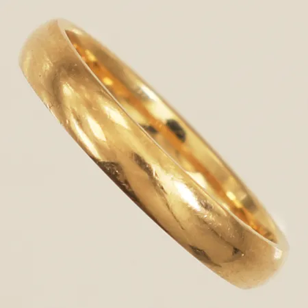 Ring slät stl:17¾ bredd 3,4mm personlig gravyr 18K Vikt: 3,9 g