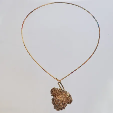 Collier stelt med hänge Flora Danica Danmark, ca 14cm, bredd ca 13cm, förgyllt silver, sliten förgyllning, originalask, 925/1000 silver Vikt: 23,4 g
