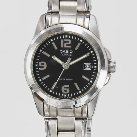 Damur Casio 3363 LTP-1259 i stål med stållänk quartz Ø 26mm står stilla i behov av betteribyte