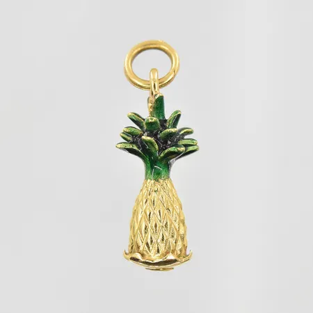 Hänge Nefertiti längd 30mm, bredd 20mm, 18K. Vikt: 2,1 g