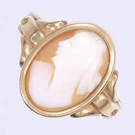 Ring med lila sten stl:18 bredd 6-14mm, något repig, 18K Bruttovikt:6,9g Vikt: 6,9 g