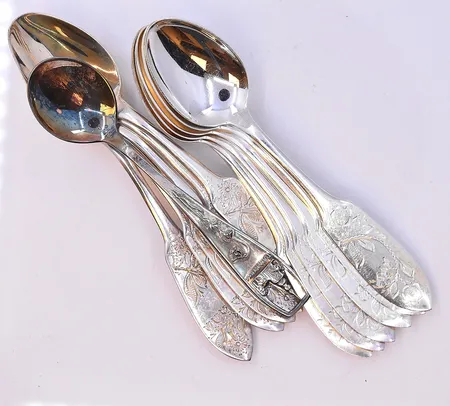 Kedja Venezia längd 72cm bredd 1 mm förgylld silver 835/1000. Vikt: 7,5 g