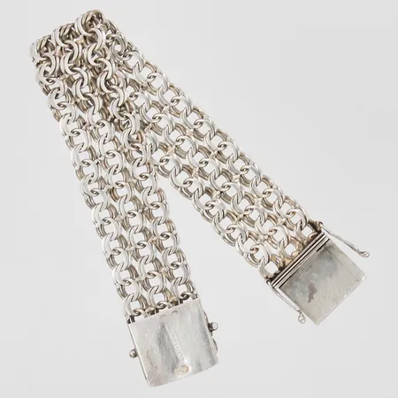 Armband längd ca Jo-Ans Guld AB årsstämpel saknas 18,5cm bredd ca 20mm silver Vikt: 37,9 g
