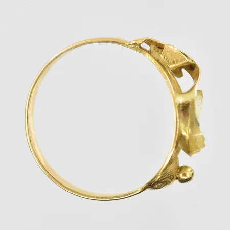 Ring med diamant 0,50ct W/SI2 stl:17, bredd 3-7mm, behov av omrodiering, vitguld, 18K. Vikt: 3,1 g