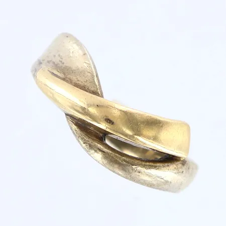 Ring stl: 17¼ bredd: 3,5-8mm, förgylld detalj, 925/1000 silver Vikt: 5,8 g