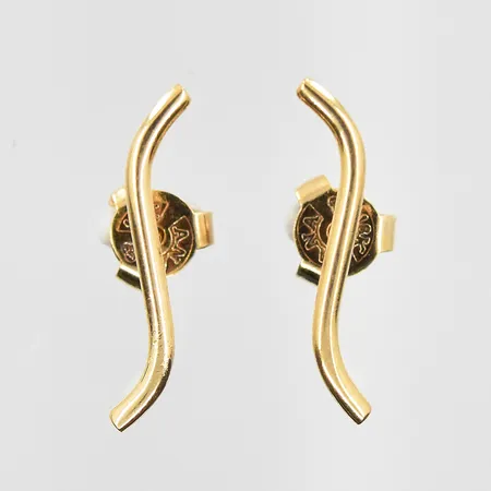 Armband Bismarck längd 19½cm, bredd 4mm, säkerhetskedja, 18K. Vikt: 5,2 g