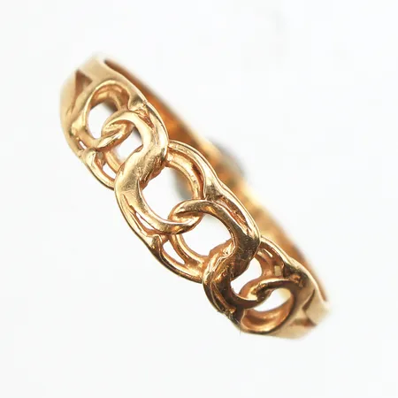 Ring Bismarck, stl:18¼, bredd 2,6-5,5mm, 18K. Vikt: 2 g