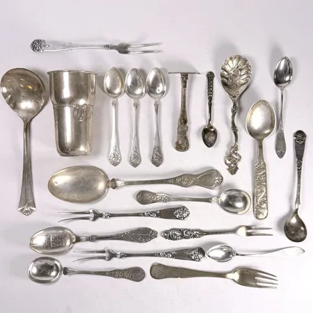Parti diverse silver 830/1000 Vikt: 459,9 g