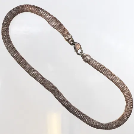 Collier, längd 44cm, Ø9,2mm, ojämn, 925/1000 silver.  Vikt: 27 g