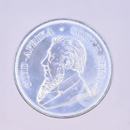 Örhänge med vita stenar Ø3 mm silver 925/1000. Vikt: 0,6 g