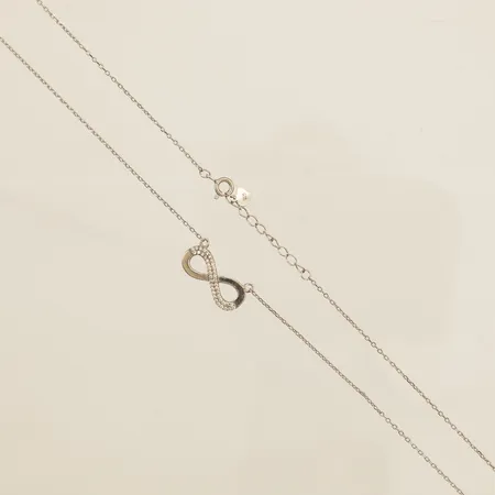 Kedja Ankar med integrerat hänge längd 44,5cm justerbar bredd 0,7-9,7mm vita stenar silver 925/1000 Vikt: 2,1 g