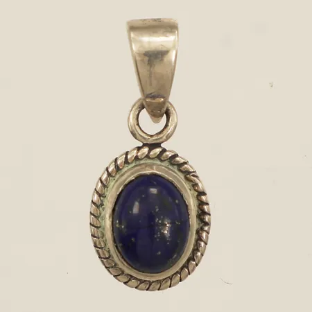 Hänge med lapis lazuli längd 20mm, bredd 8,6mm silver 925/1000 Vikt: 1,7 g