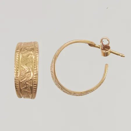 Örhängen med diamanter 2x ca 0,36ct, totalt 0,71ctv enligt gravyr, kvalitet ca TW-W/VS, 5,3mm skruvstift, 14K 1,3g.