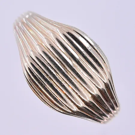 Hänge Nalle stl:16x7 mm 18K. Vikt: 0,4 g