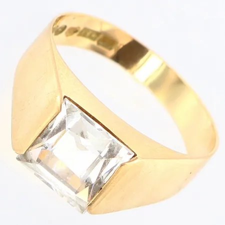 Ring med vit sten stl:18¾, bredd: 3-8mm, lös sten, sliten fattning, 18K Vikt: 4,5 g