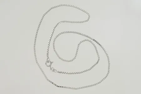 Halskedja venezia längd 45 cm,silver 925/1000  Vikt: 4,3 g