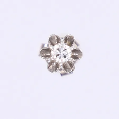 Udda örhänge med diamant 1xca 0,10ct 18K Vikt: 0,6 g