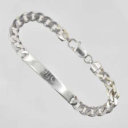 2 hängen med stjärntecken längd 25mm, Ø20mm, silver 830/1000. Vikt: 7,1 g