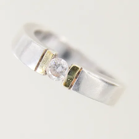 Armband längd 15,5-18cm bredd 8,8-14,2mm buckliga länkar, Thaiguld 1 Baht 23K  Vikt: 15,2 g