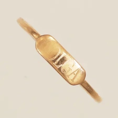 Ring stl:16¼ bredd 1-3mm gravyr 14K Vikt: 0,8 g