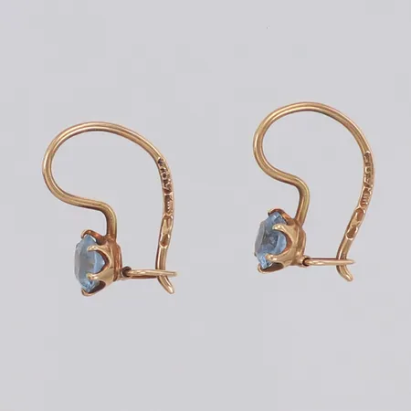 Örhängen med blå stenar, längd 13,8mm, bredd 4,8mm, Finland, 14K Vikt: 1 g