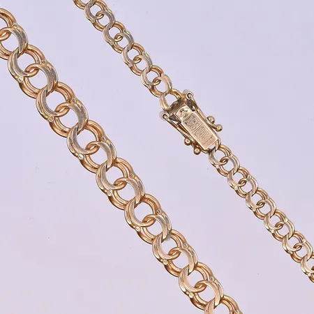 Collier doserad Bismarck längd 46 cm bredd 3-5 mm 18K. Vikt: 10,4 g