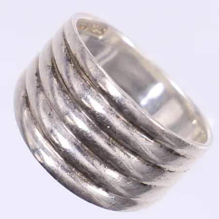 Ring stl:17¾ bredd 5-13mm tillv. Guldfynd silver 925/1000 Vikt: 4,5 g