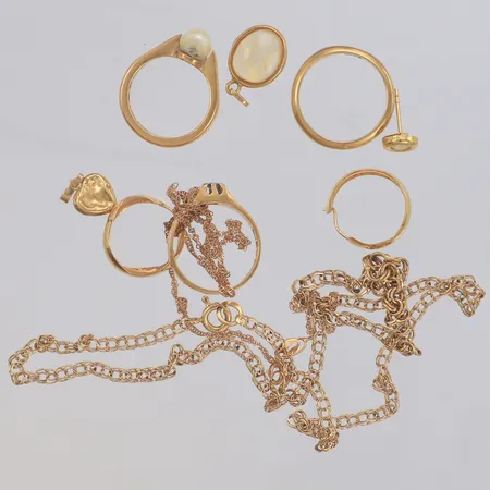 Collier med stenar längd 41cm, bredd 40mm, 18K  Vikt: 3 g