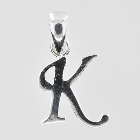 Ring stl:19½ bredd 7mm, silver 925/1000. Vikt: 4,7 g