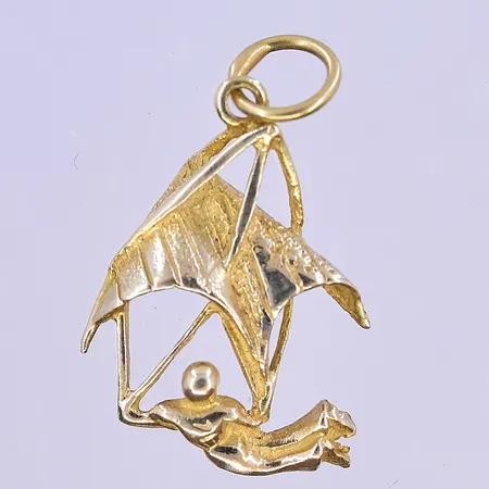 Hänge ängel med vit sten stl: 10x10mm 18K. Vikt: 0,2 g