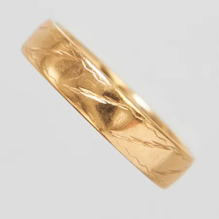 Ring defekt gravyr 18k Vikt: 2,6g Vikt: 2,6 g