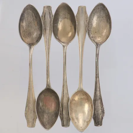 5 Skedar, längd 14cm, repiga, silver 800/1000 Vikt: 90,5 g