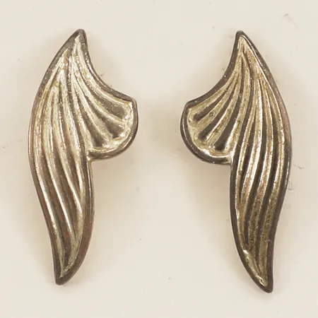 Ett par örhängen med längd 16,3mm, bredd 3,4mm silver 925/1000 Vikt: 1,1 g