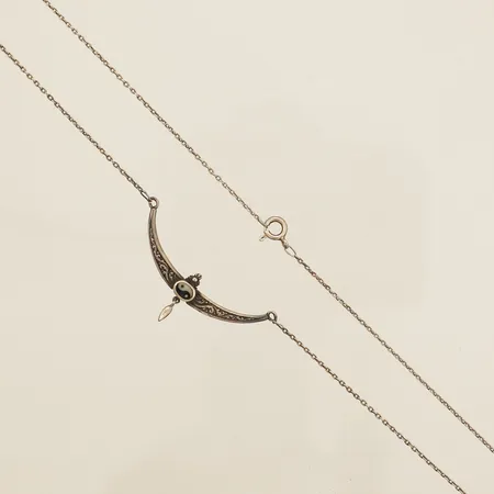 Kedja med integrerat hänge Yin och yang längd 41cm, bredd 1,2-8mm knut silver 925/11000 Vikt: 3,4 g