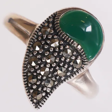 Ring med markasiter och sten, stl:19 bredd 2-19mm, silver 925/1000 Vikt: 5,2 g