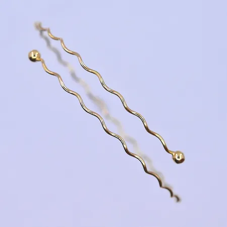 Armring Ø53 mm bredd 1 mm 18K. Vikt: 2 g