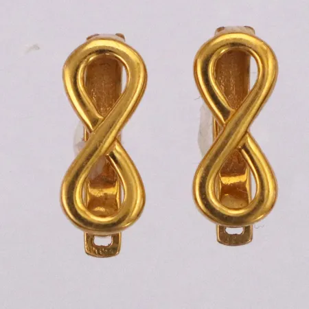 Ett par örhängen evighetstecken längd ca 14mm bredd ca 6mm 21K Vikt: 3,6 g
