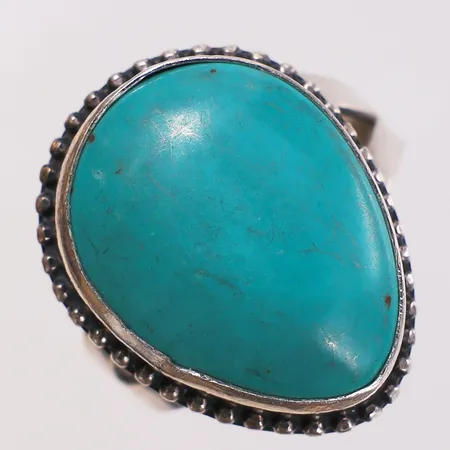 Ring med imiterad turkos, stl:19½ bredd 4,5-22,7mm, sliten sten, silver 925/1000 Vikt: 7,5 g