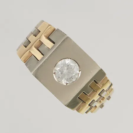 Ring, Ø19½, bredd:1mm, rörliga delar, vit sten, 18K 13,4g.