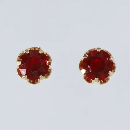 Ett par örhängen med stenar Ø6mm saknar snurrebussar 14K. Vikt: 0,8 g på auktion i Kista hos Pantbanken Sverige